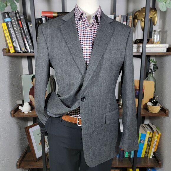 Stafford Mens Sport Coat Blazer Two Button Gray Herringbone Classic Fit Size 42R - Picture 1 of 16